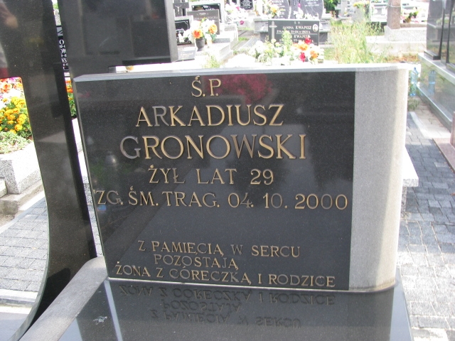 Arkadiusz Gronowski 1971 Wolbórz - Grobonet - Wyszukiwarka osób pochowanych