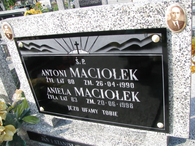 Antoni Maciołek 1910 Wolbórz - Grobonet - Wyszukiwarka osób pochowanych