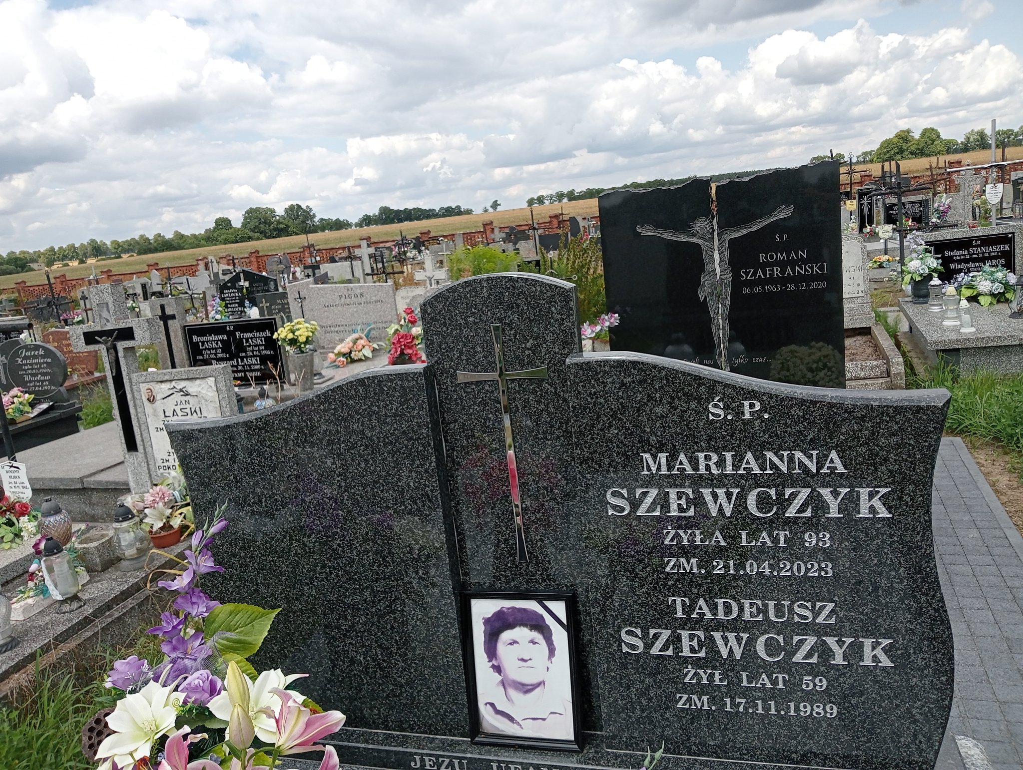 Tadeusz Szewczyk 1930 Wolbórz - Grobonet - Wyszukiwarka osób pochowanych